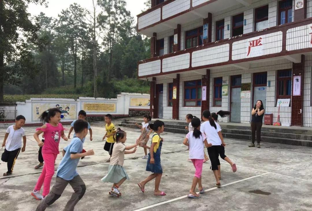 平塘县小学最新动态报道